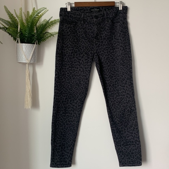 Lucky Brand High Rise Leopard Print Black Cropped Pants - Picture 2 of 8